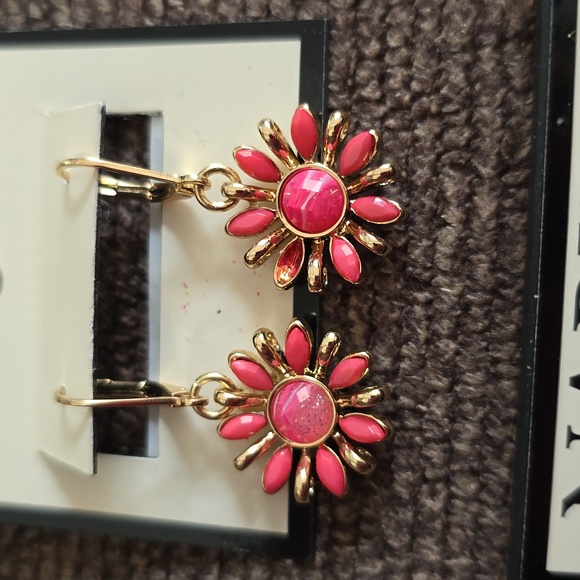 NAPIER BRAND WOMENS FASHION JEWELRY BUNDLE OF 5 PAIRS OF EARRINGS - Picture 6 of 16